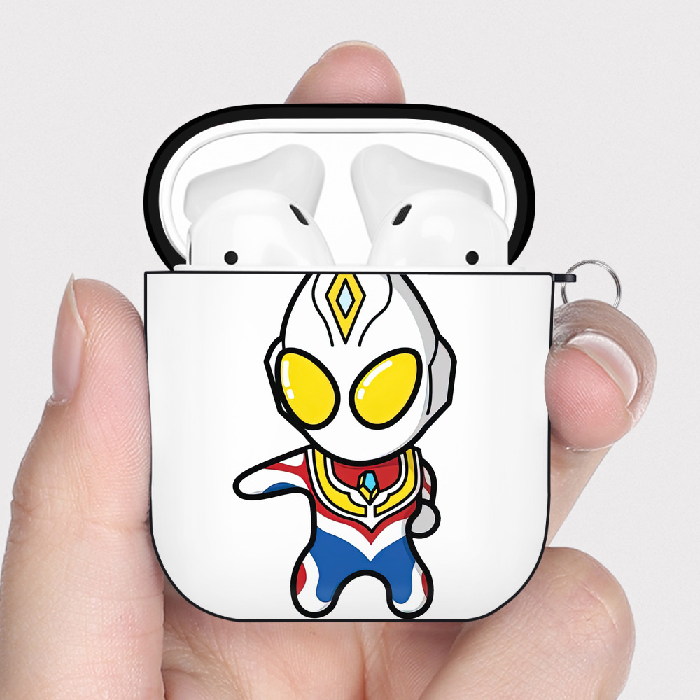 （画像用） ウルトラマン Ultraman AirPods 第2世代保護ケース ハードシェル ブラック 耐衝撃・防指紋・カラビナ付き