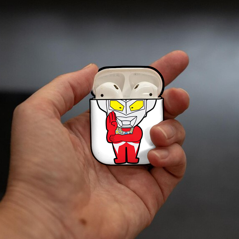 ウルトラマン Ultraman AirPods 第2世代保護ケース ハードシェル ブラック 耐衝撃・防指紋・カラビナ付き