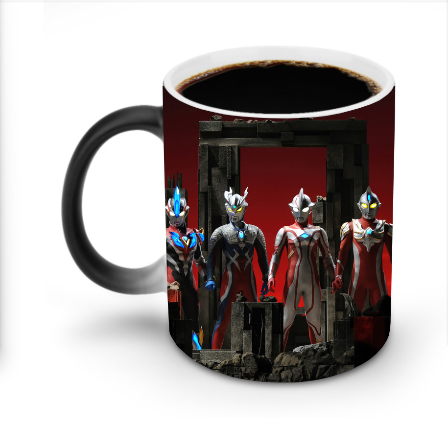 （画像用） ウルトラマン Ultraman 温度変色マグカップ