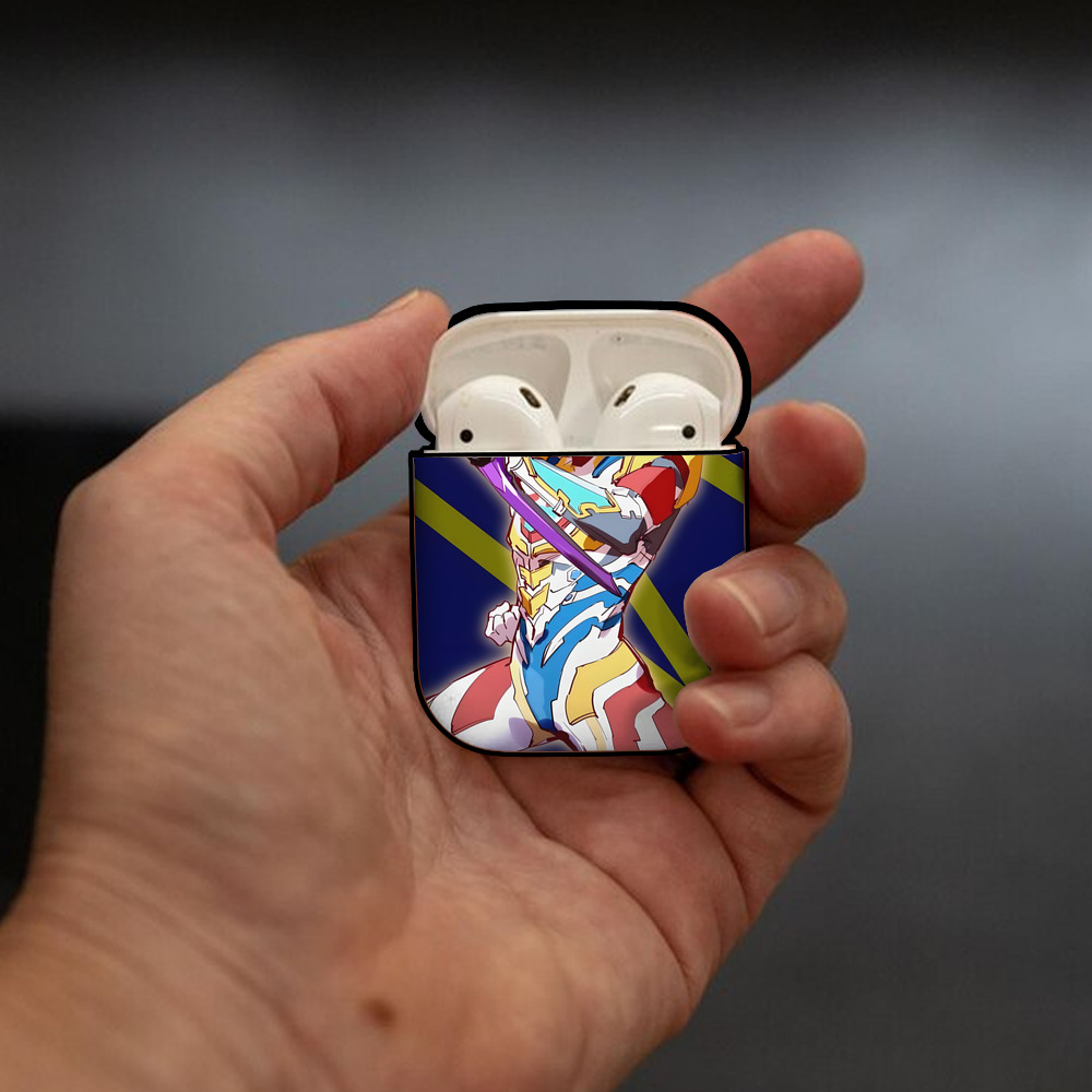 ウルトラマン Ultraman AirPods 第2世代保護ケース ハードシェル ブラック 耐衝撃・防指紋・カラビナ付き